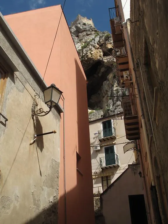 Casa Vacanza Alma Apartman Cefalù 0*,  Olaszország